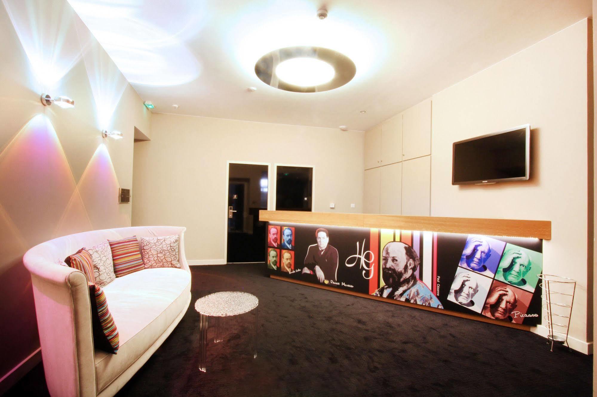 Hotel Les Deux Garcons Екс ан Прованс Екстериор снимка