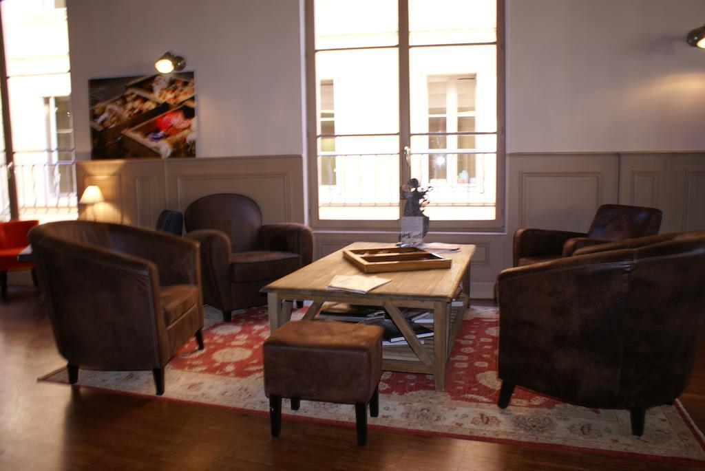 Hotel Les Deux Garcons Екс ан Прованс Екстериор снимка